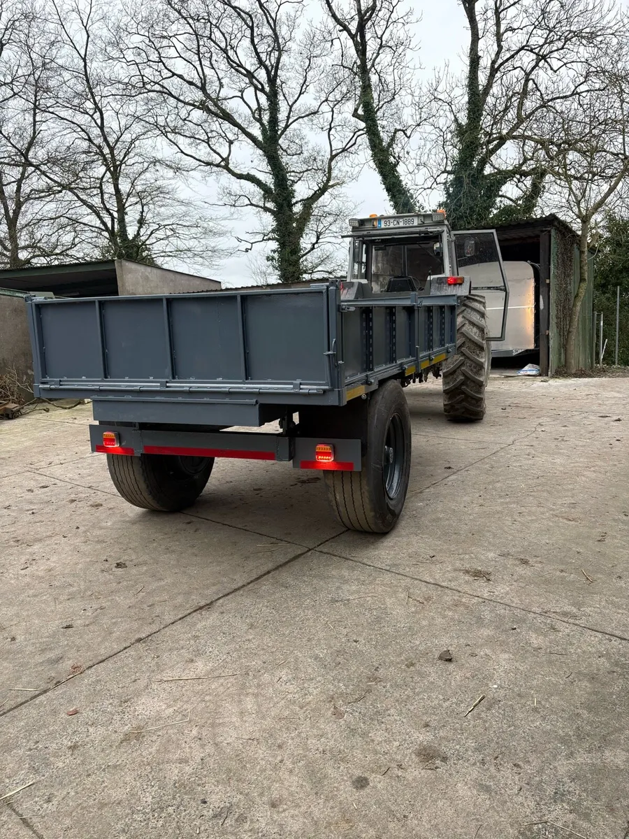Tipping trailer - Image 3