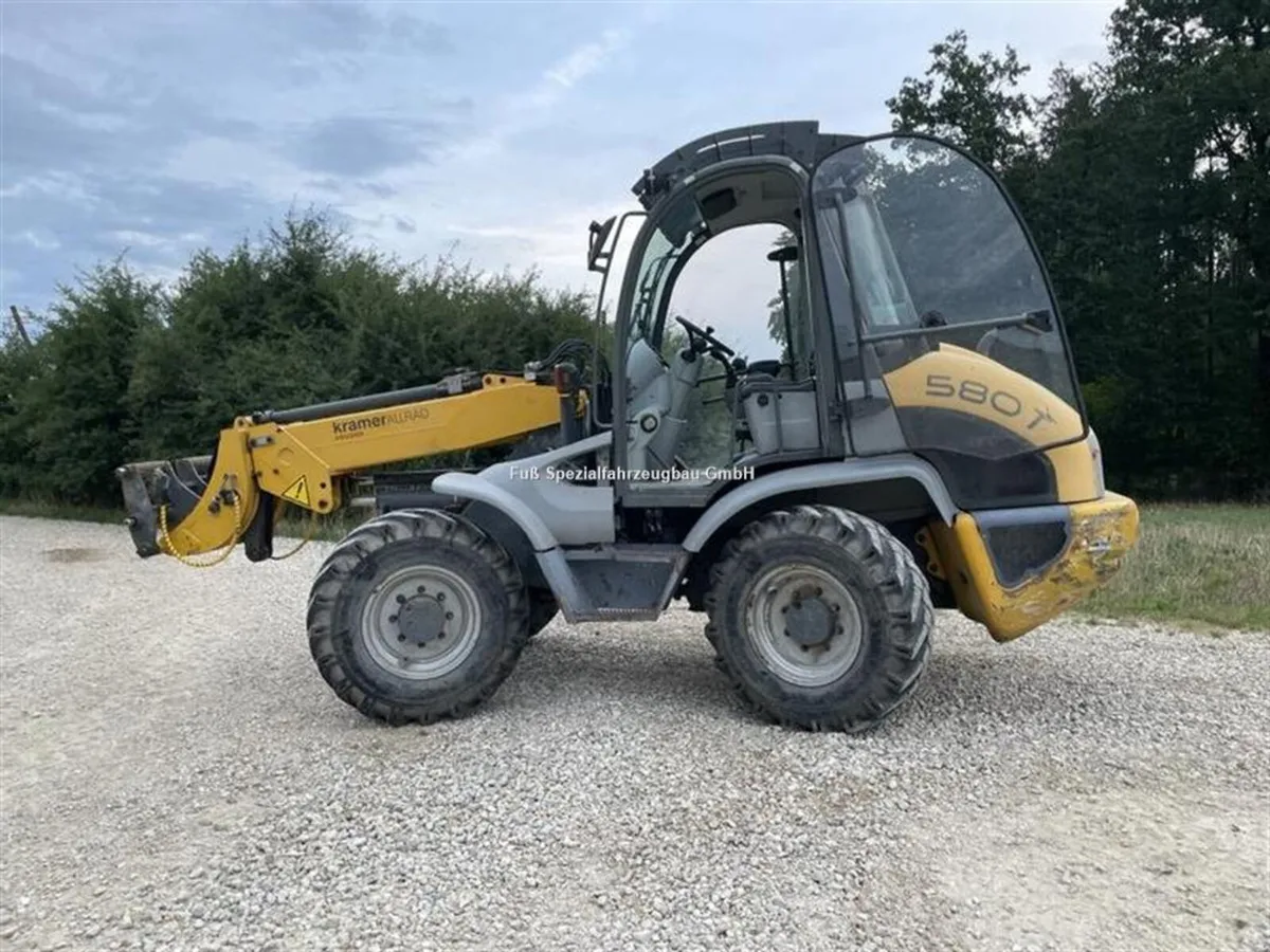 Kramer 580T Loaders required as trade in. - Image 1