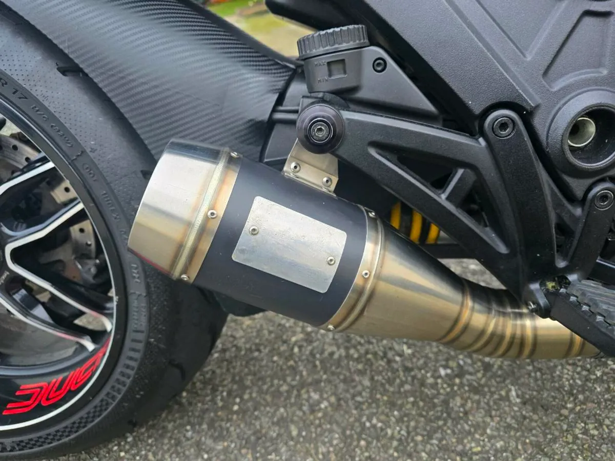 Motorcycle - Image 3