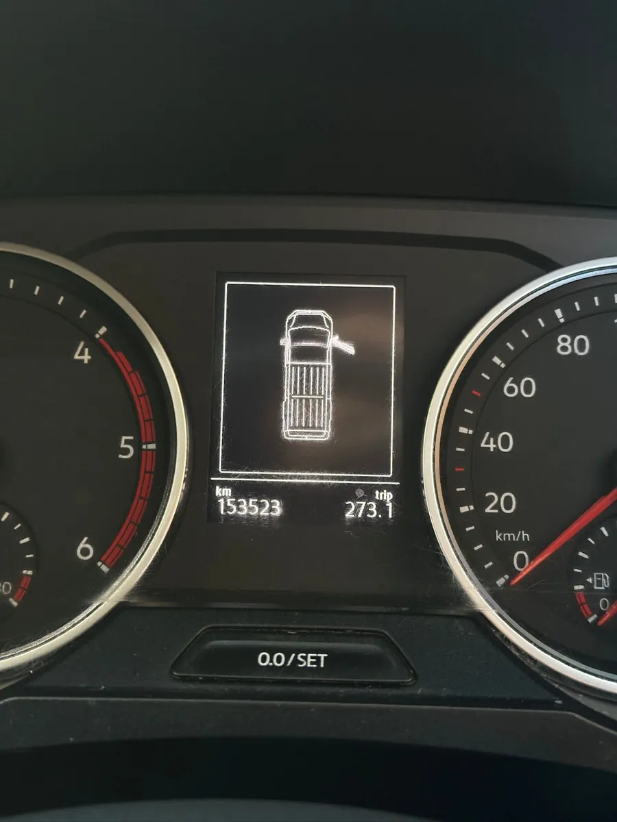 Volkswagen Crafter 2021 - Image 2