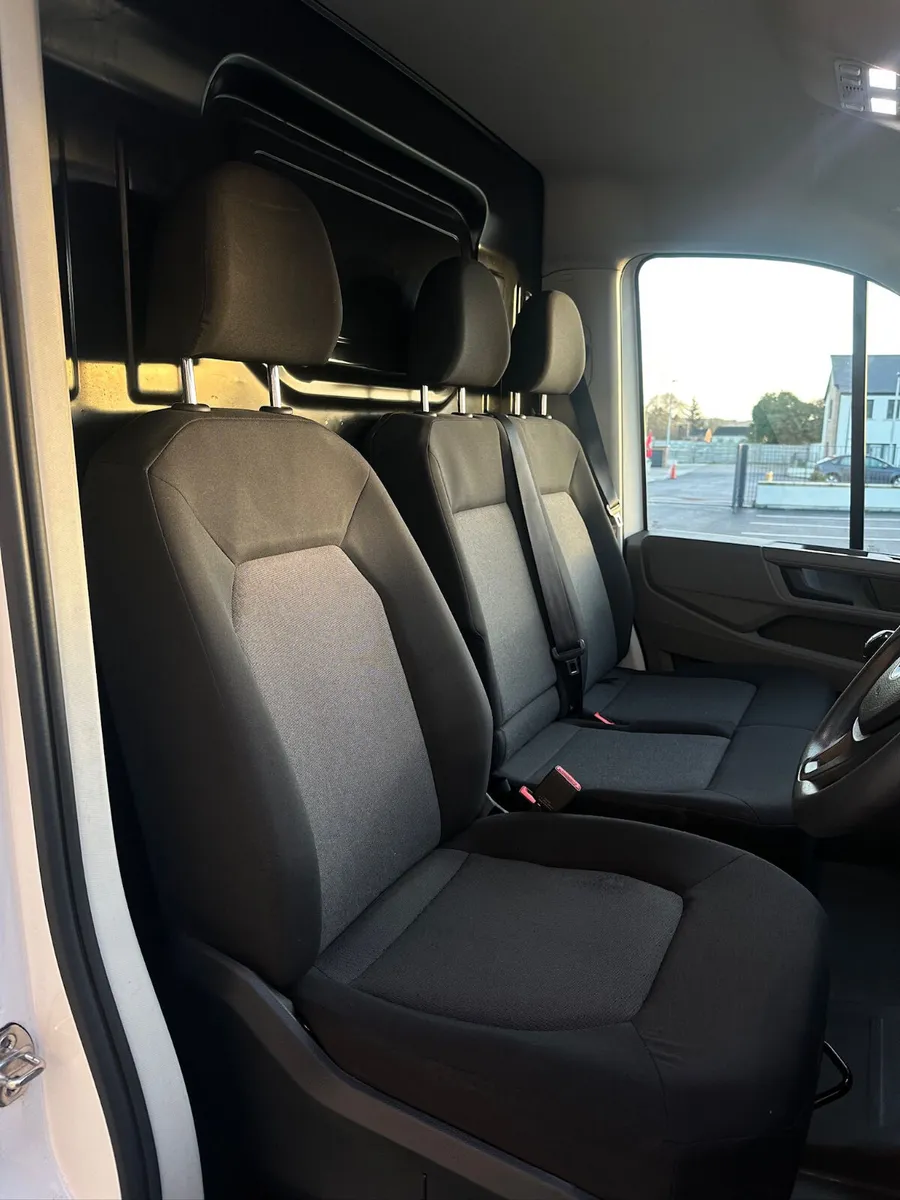 Volkswagen Crafter 2021 - Image 3