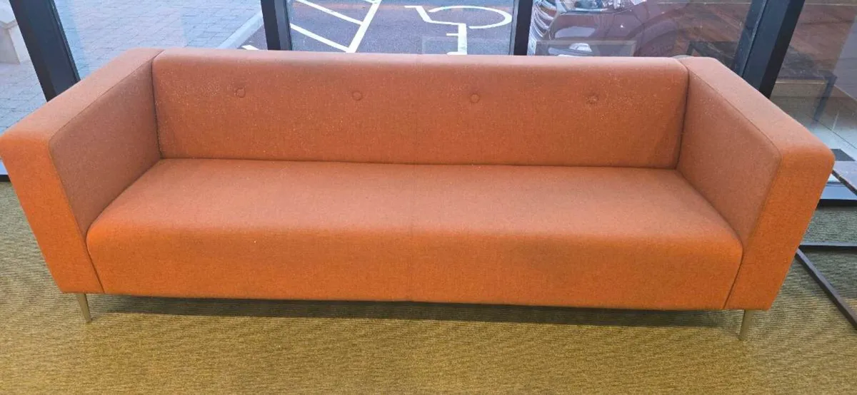 Verco 3 seater fabric sofa - Image 4