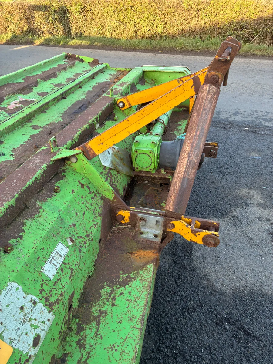 Farm machinery - Image 2