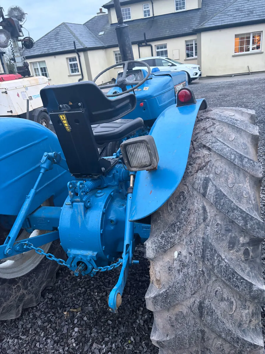 Ford 3000 2wheel drive - Image 4