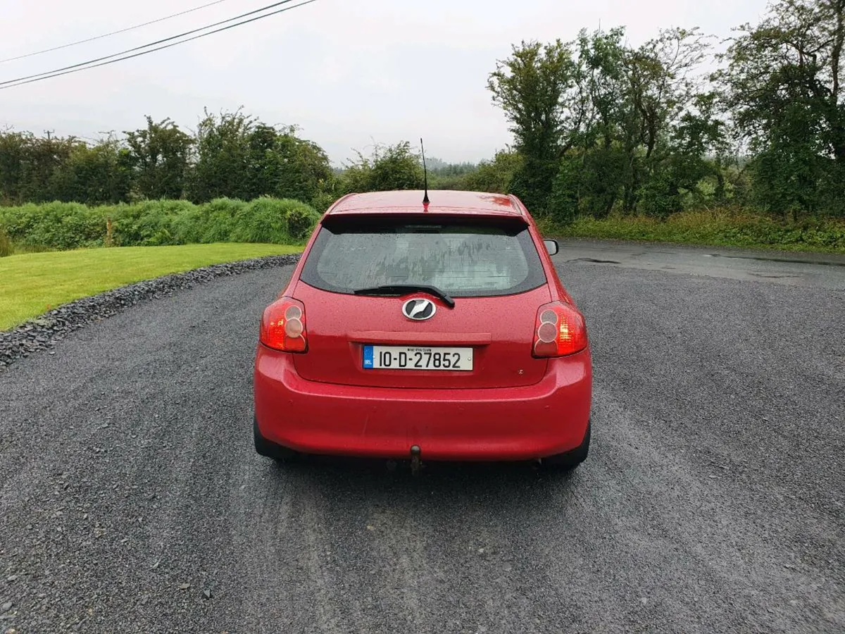 2010 Toyota Auris van - Image 3