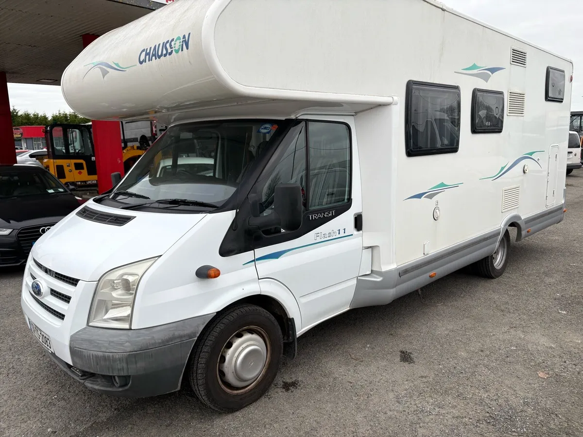 131 Ford Chausson Flash 18,000miles as new - Image 2