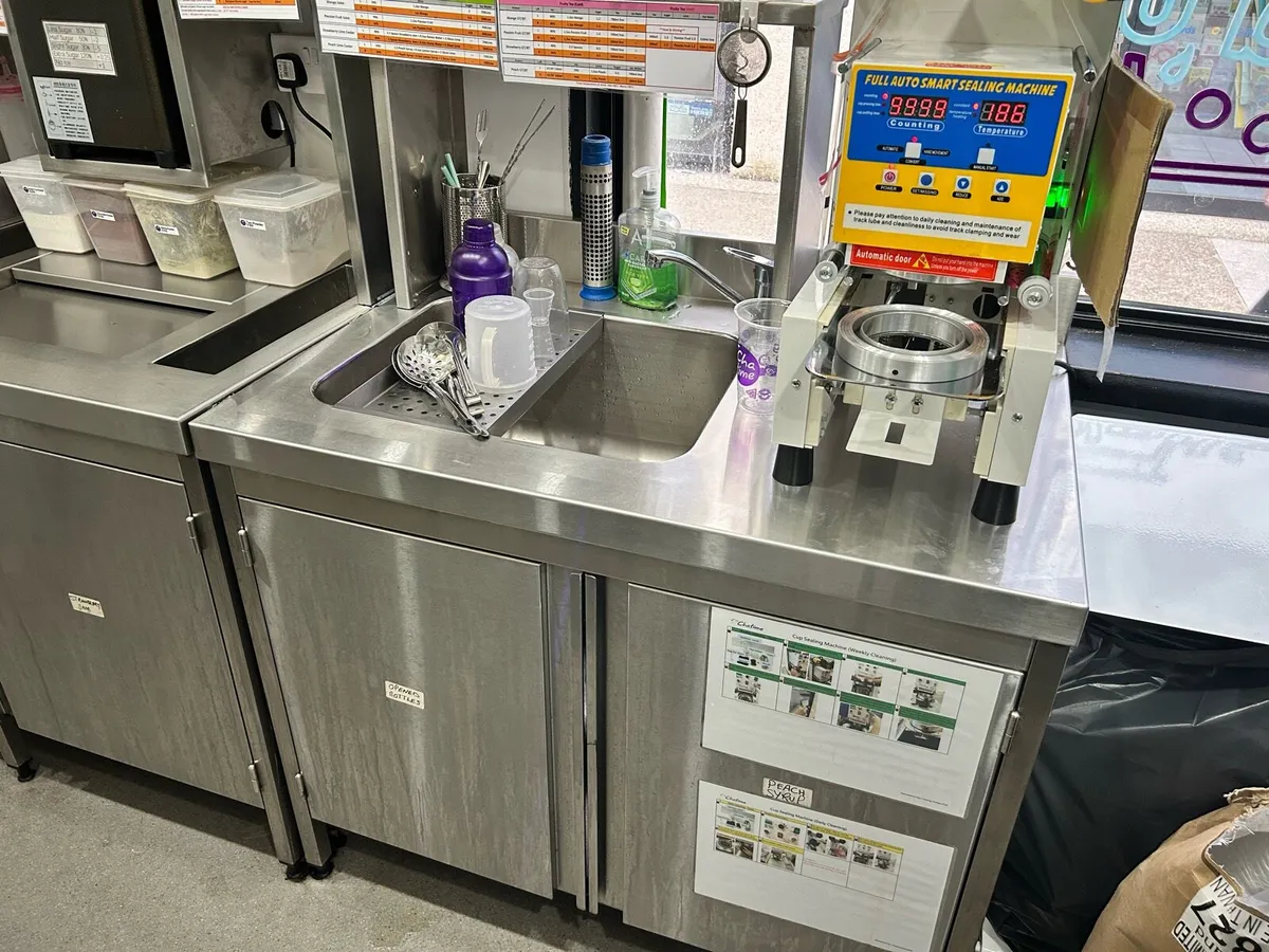 Closing Down Sale - Full Shop Equipment for Sale - Image 4