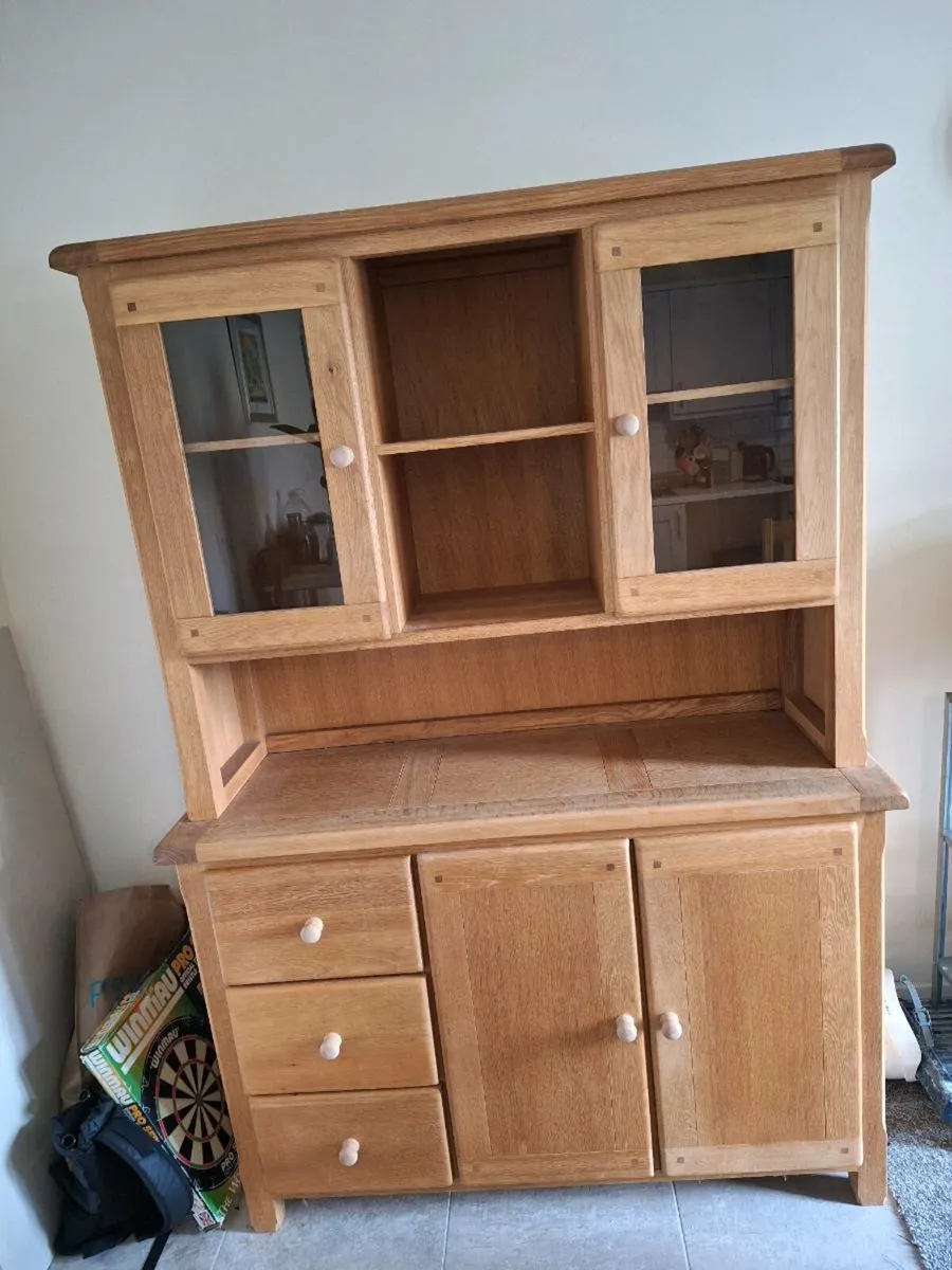 Kitchen dresser. - Image 3