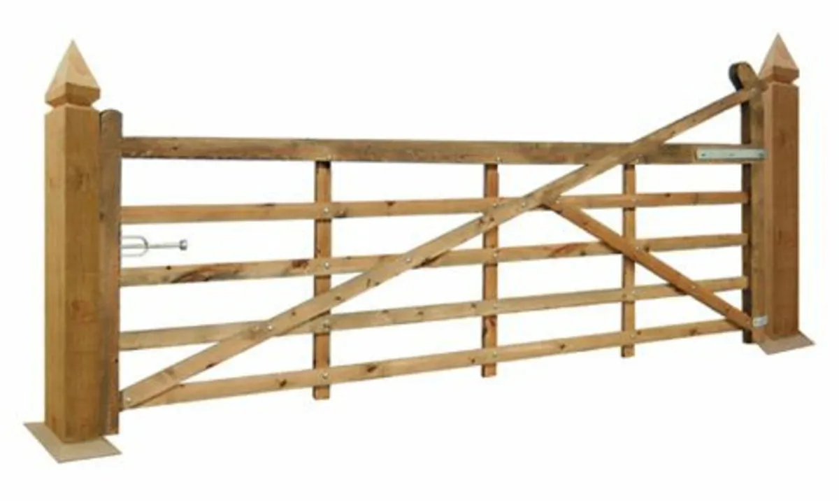timber gates - Image 1