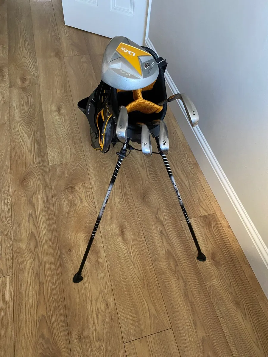 Kids US Golf Clubs and bag - Image 2