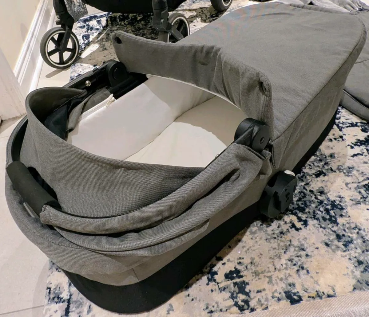 Cybex Balios S - Complete Bundle - Image 2