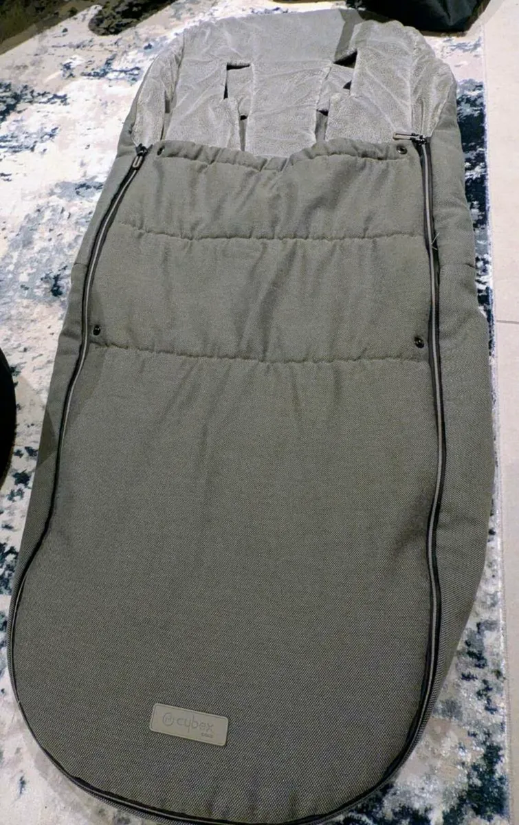 Cybex Balios S - Complete Bundle - Image 3