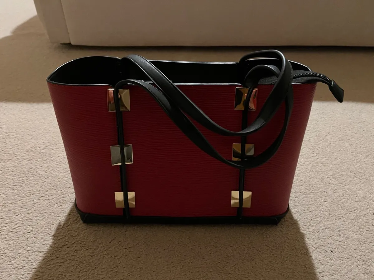 Woman’s handbag