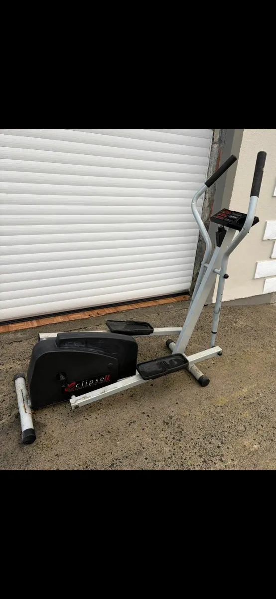 Elliptical cross trainer - Image 1