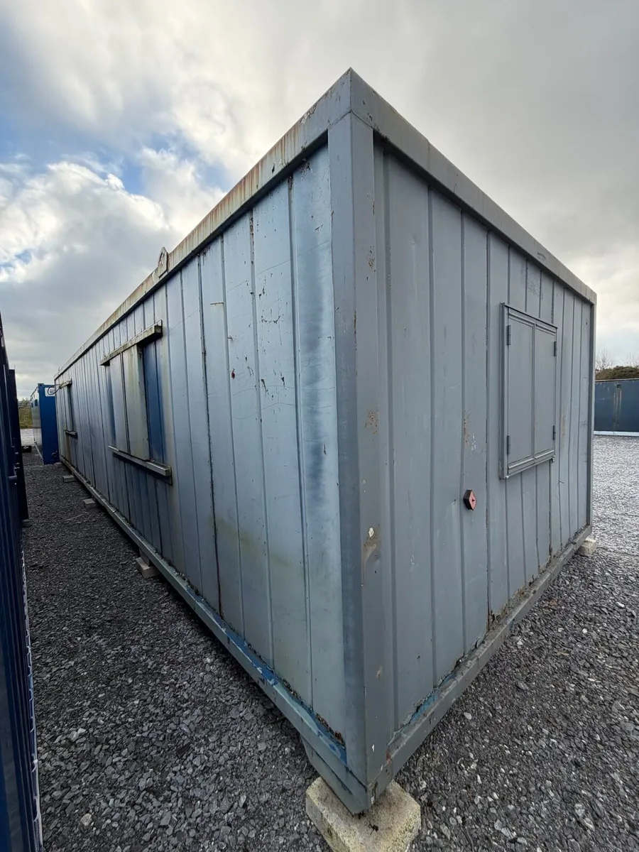 Large office / canteen / toilet - Image 4