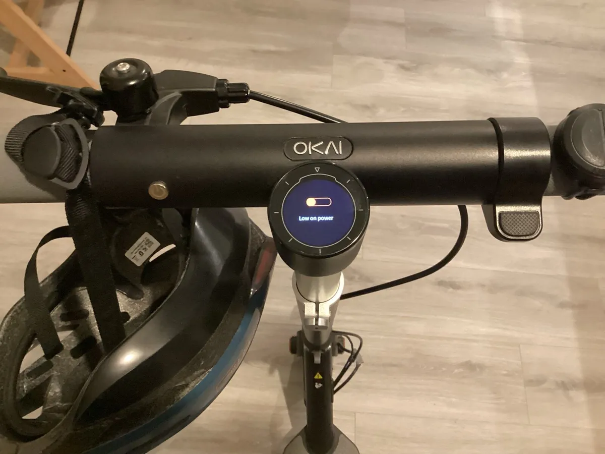 As-new Okai electric scooter - Image 2