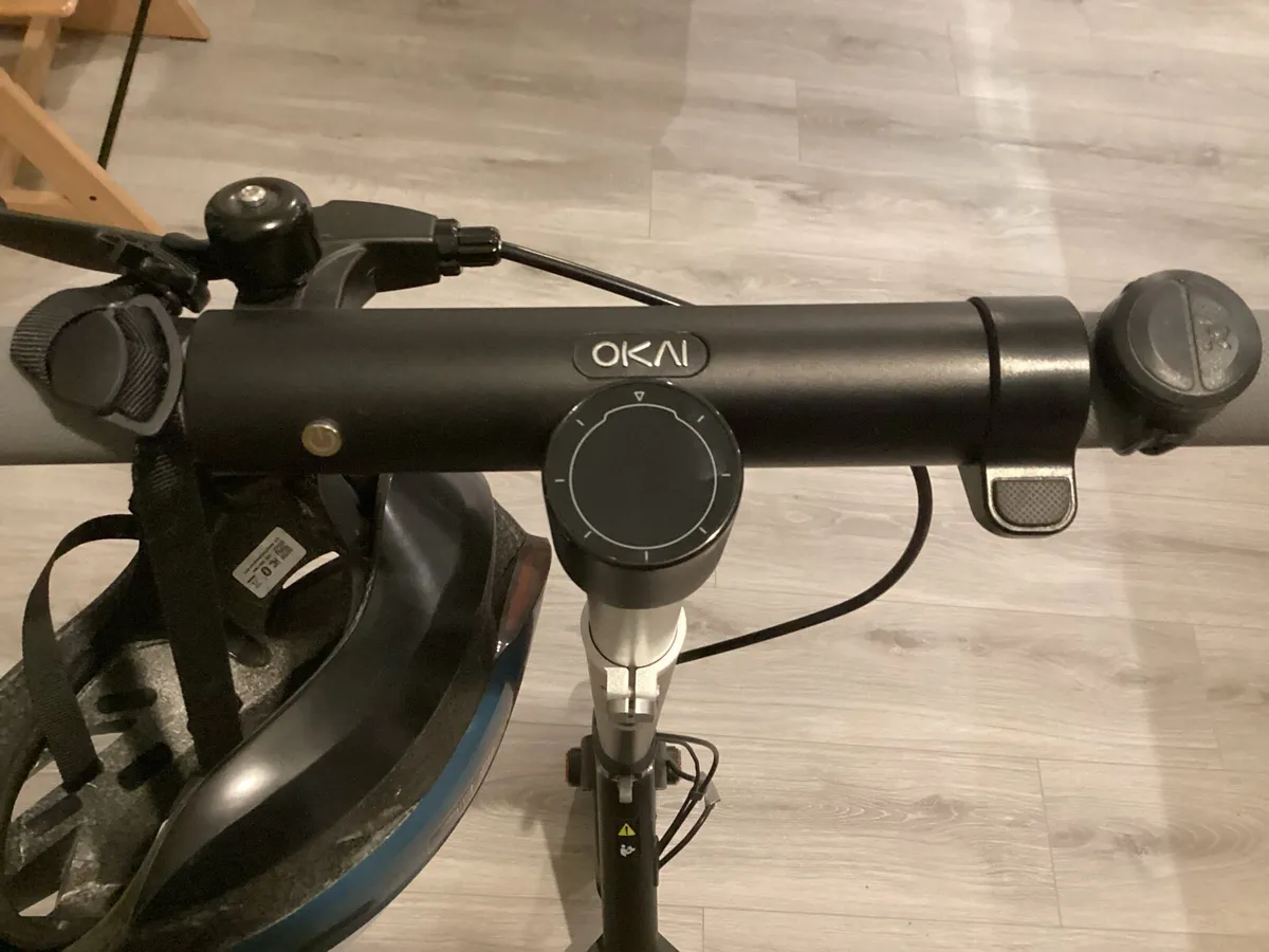 As-new Okai electric scooter - Image 3