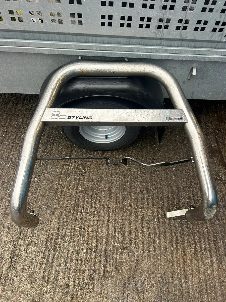 Toyota Landcruiser "A" bars and hilux roll bar - Image 2