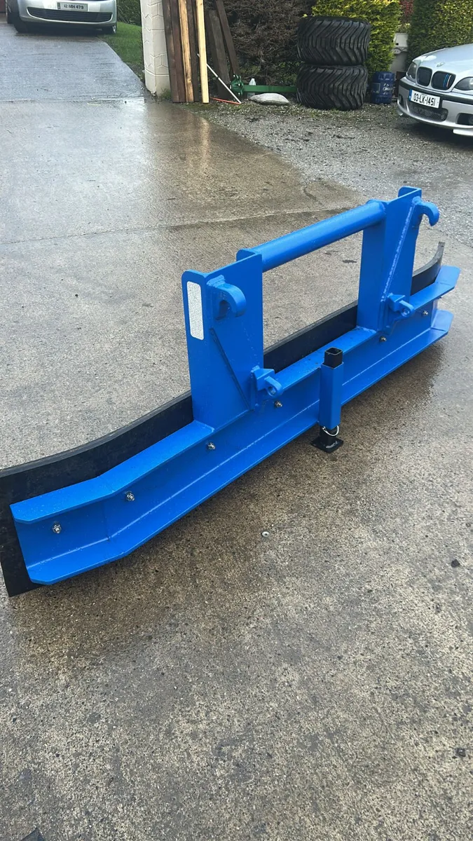 Yard Scrapers - Image 3