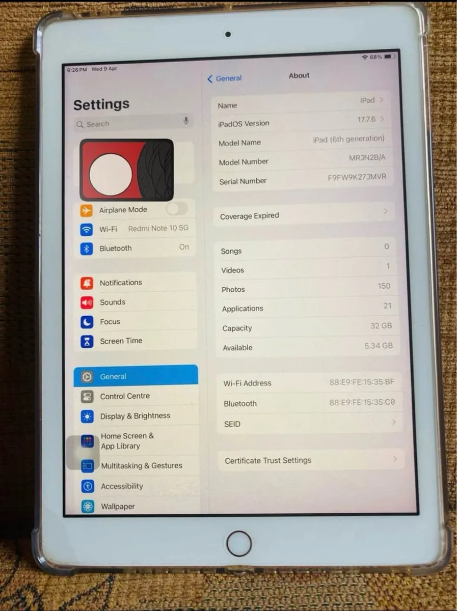 iPad (6th Generation) - Image 3