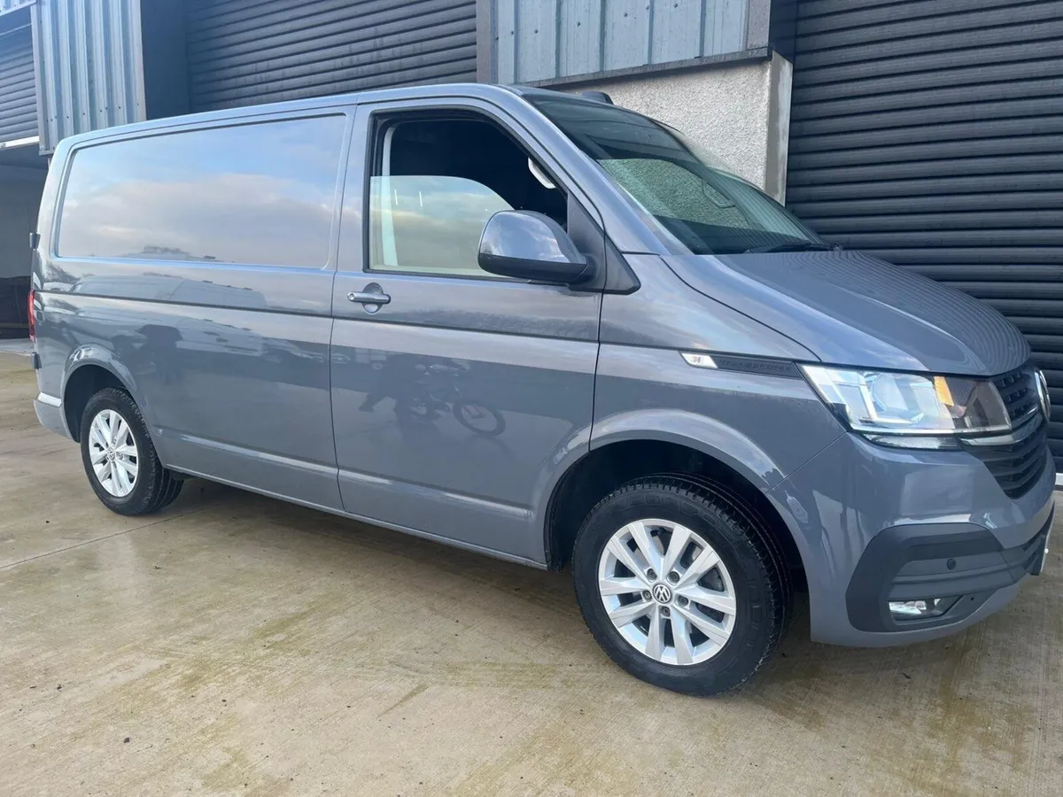 Volkswagen Transporter 2021 - Image 1