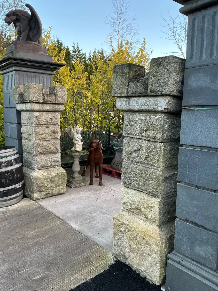 Sinead O Connor pillars - Image 2