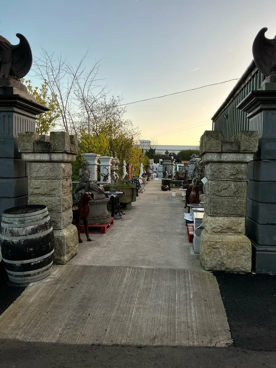 Sinead O Connor pillars - Image 1