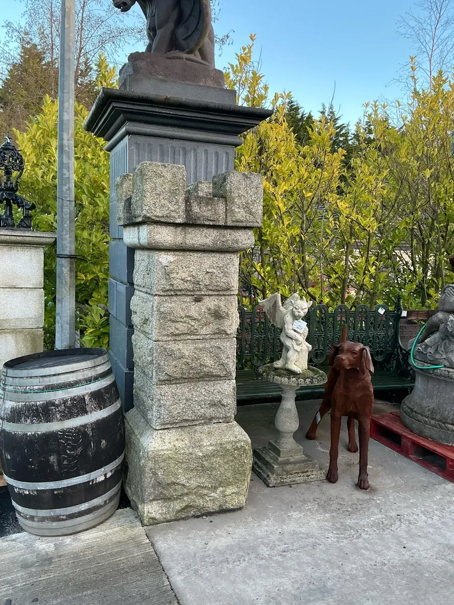 Sinead O Connor pillars - Image 4