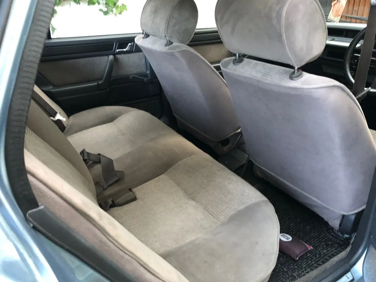 Rover 216S  1987 - Image 3