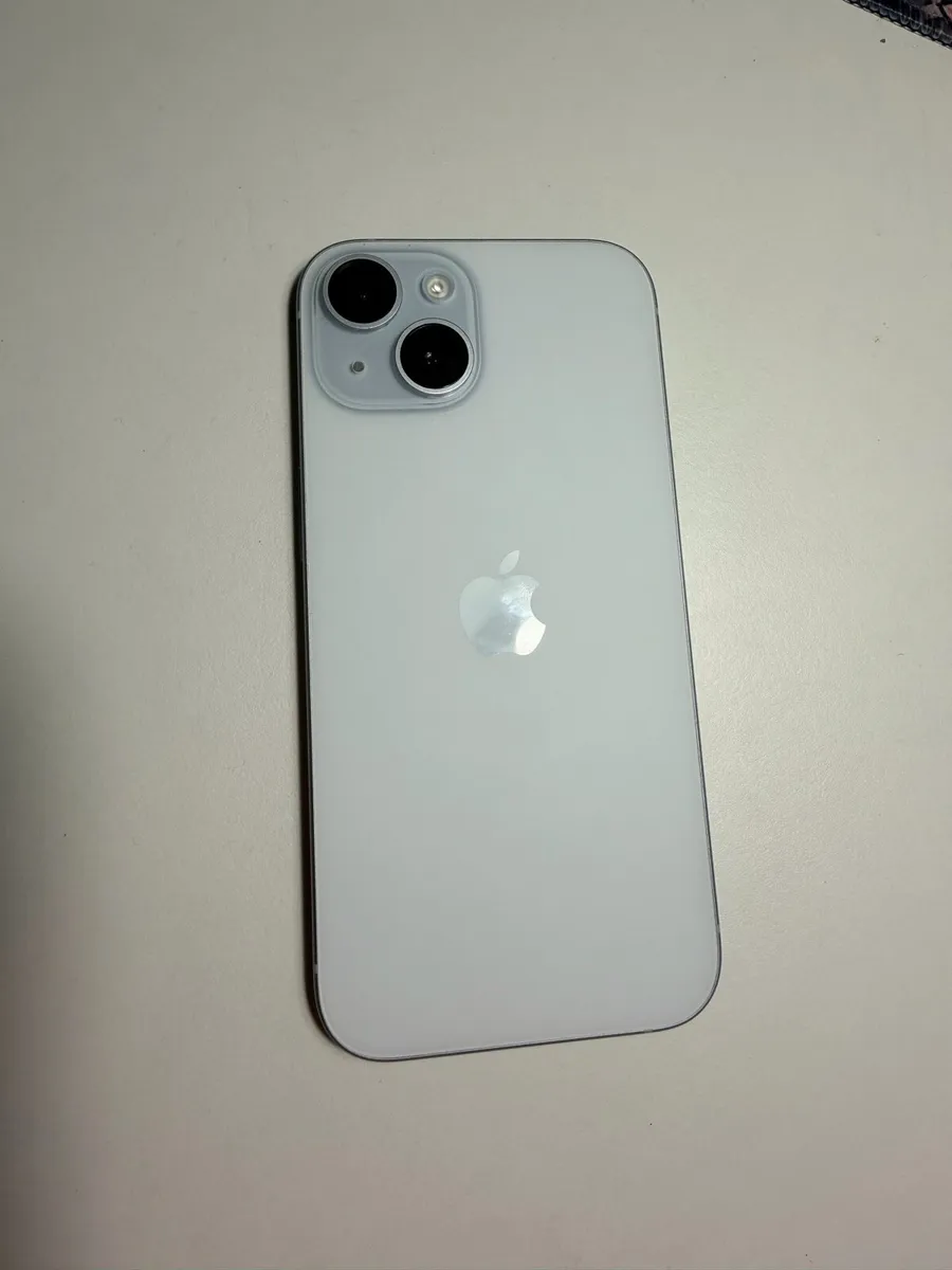 iPhone 15 256gb blue - Image 1
