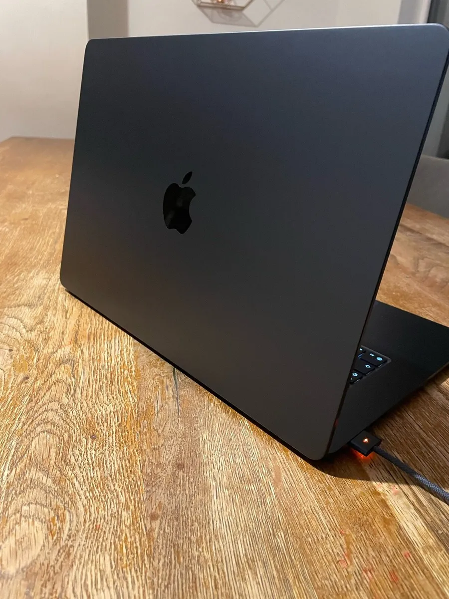 MACBOOK AIR 15.3 M4/16GB/256GB - Image 2