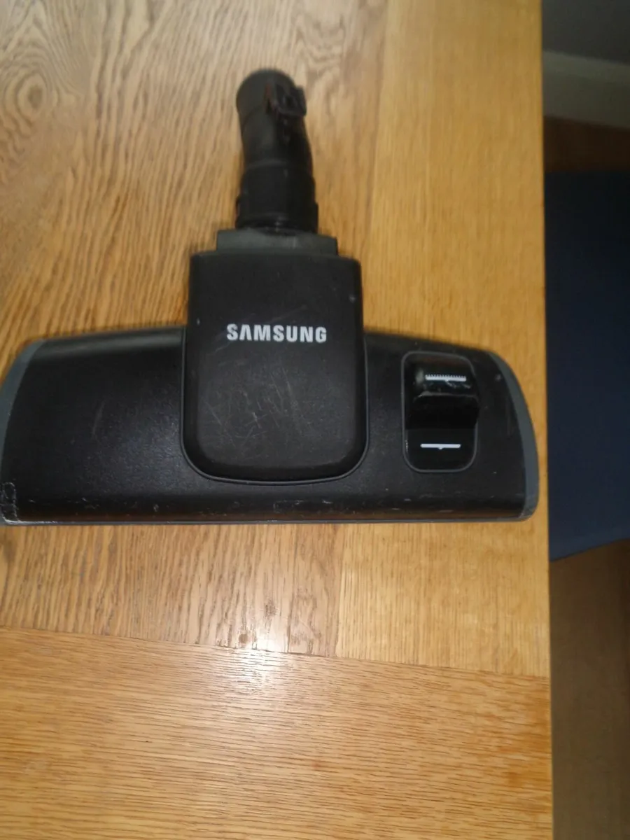 Samsung Vacuum Floor Tool for Sale - Image 2