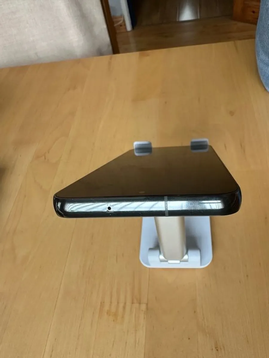 Samsung S 23 128 gb Unlocked dual sim - Image 1