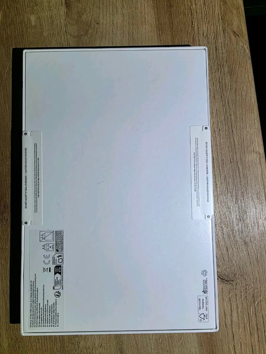 Samsung Galaxy S10 Lite - Image 2