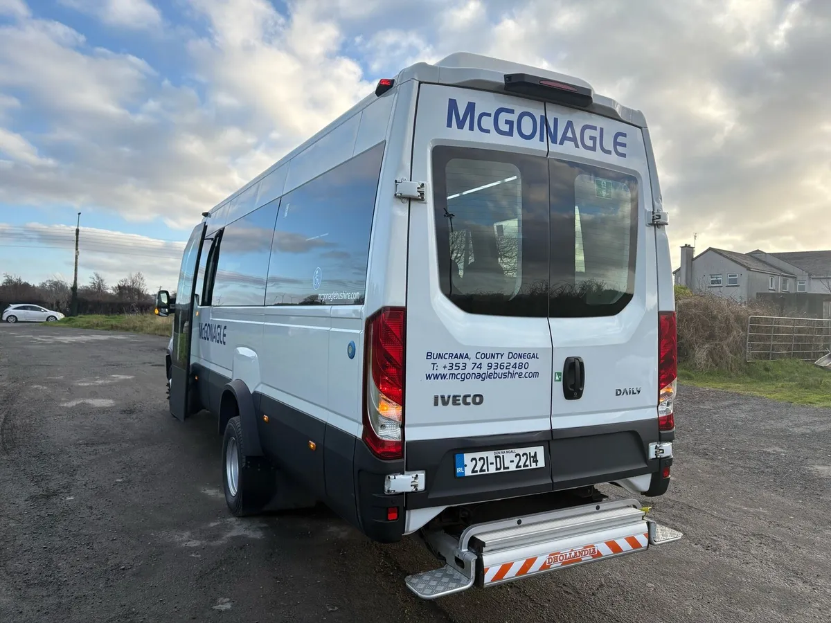 Iveco 22 Seater Wheelchair Accessible - Image 3