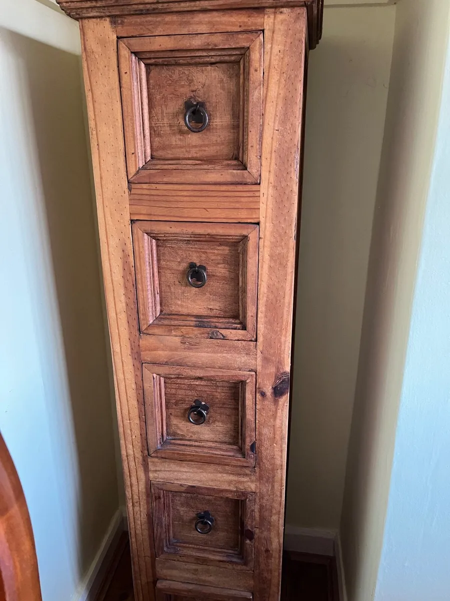 Furniture  Chair - Image 1