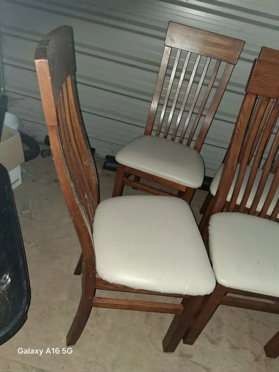 Dining room table and chairs - Image 2