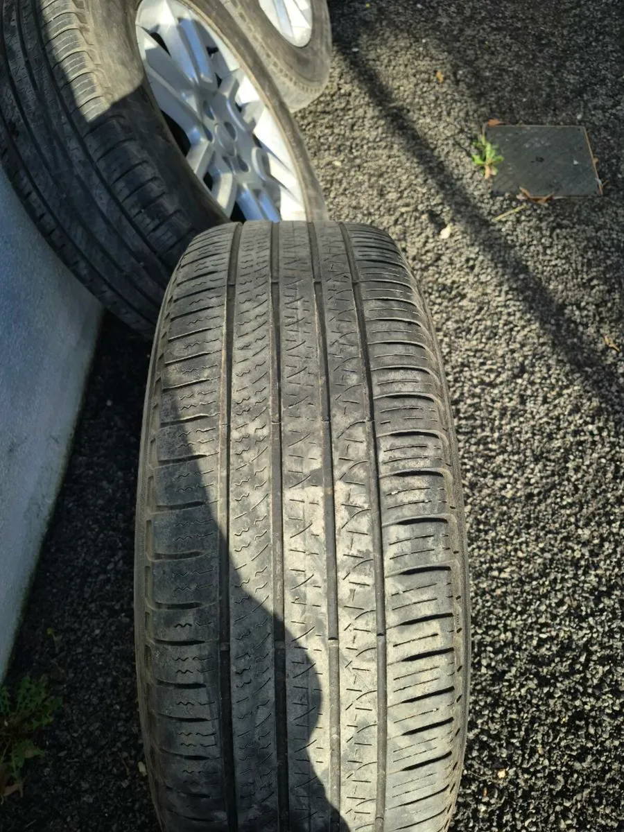 Landrover Alloy Wheels. Great Condition - Image 3