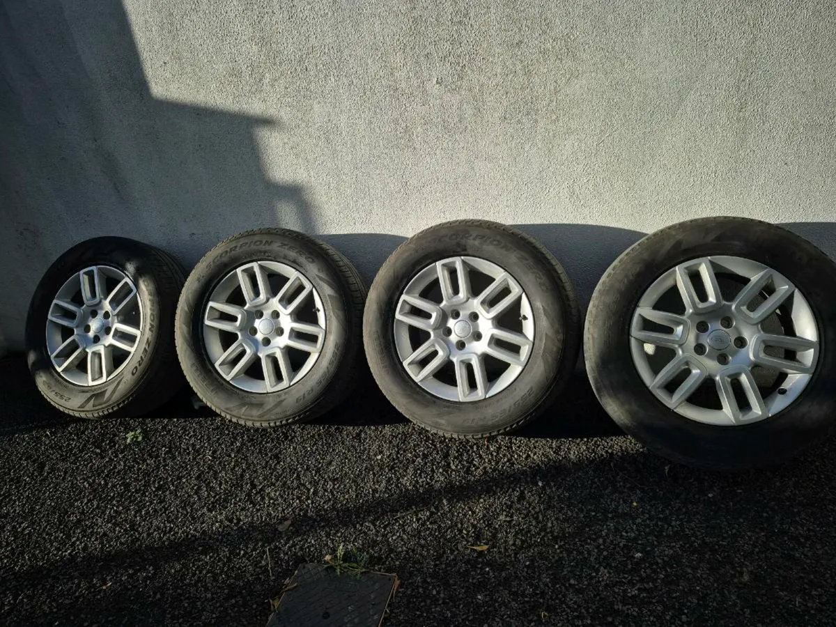 Landrover Alloy Wheels. Great Condition - Image 4