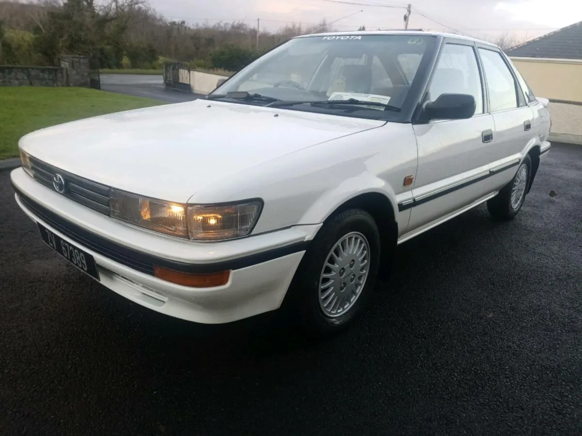 .  Toyota sprinter executive auto. +  golf  diesel - Image 2