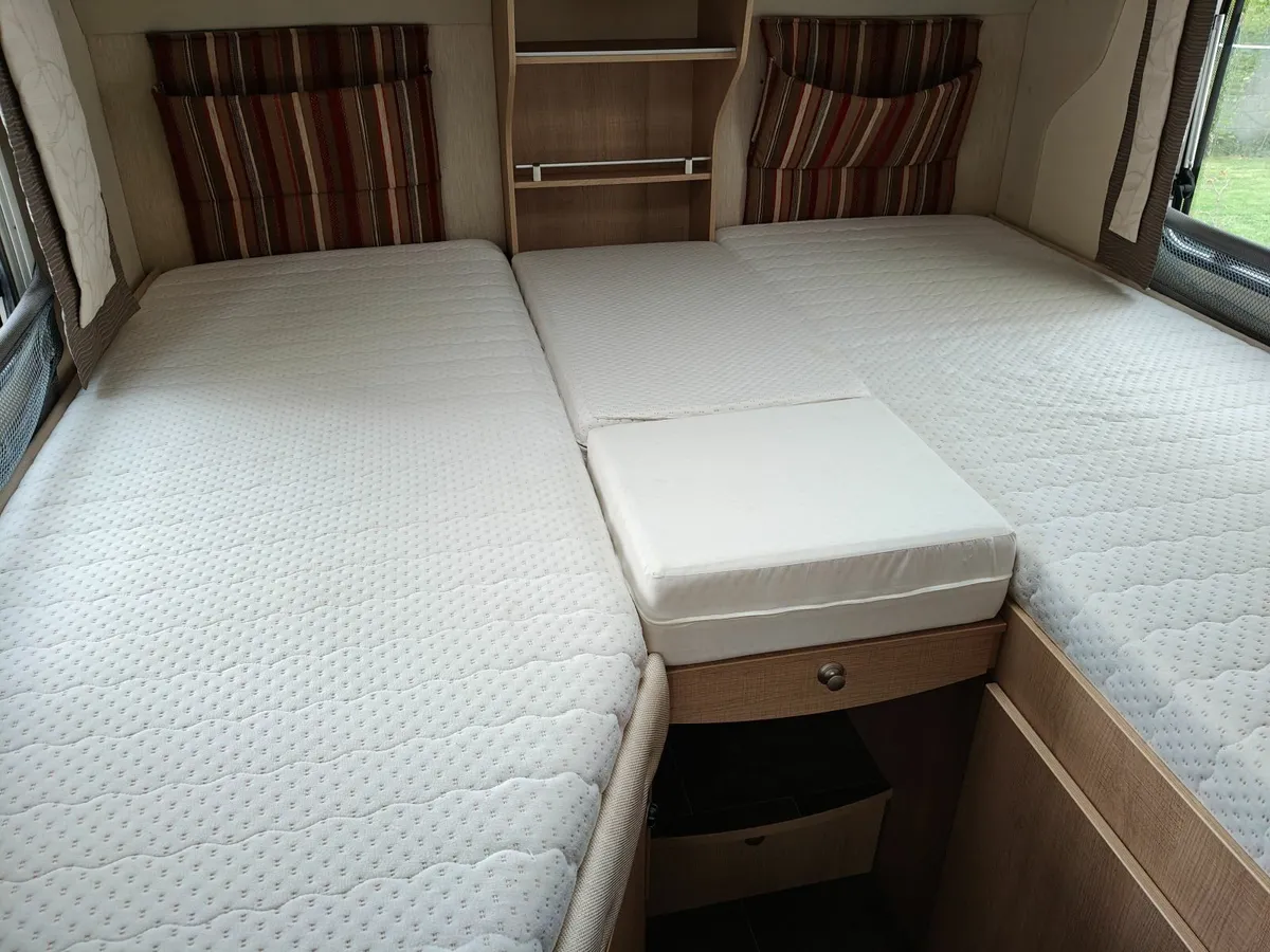 Motorhome - Image 3