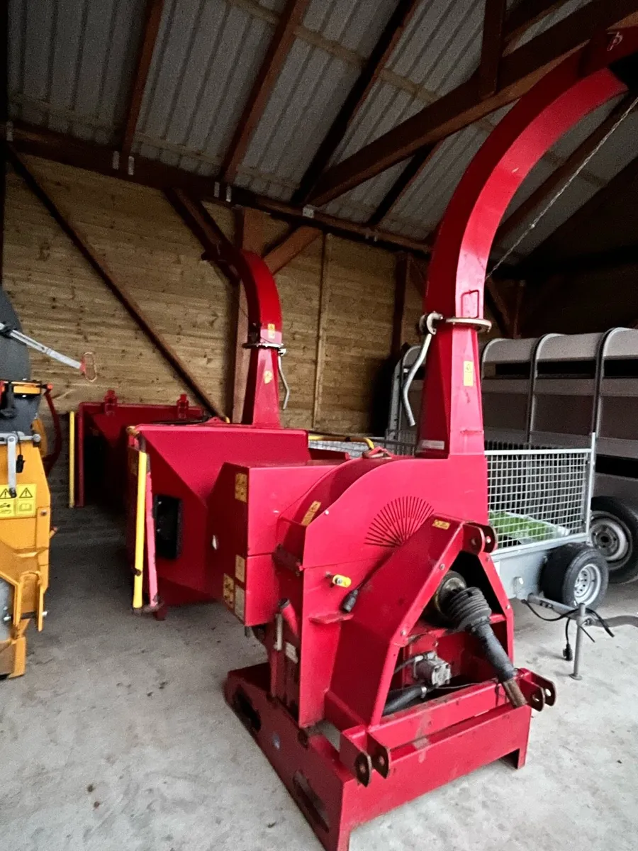 TP 250 wood chippers x2 - Image 1