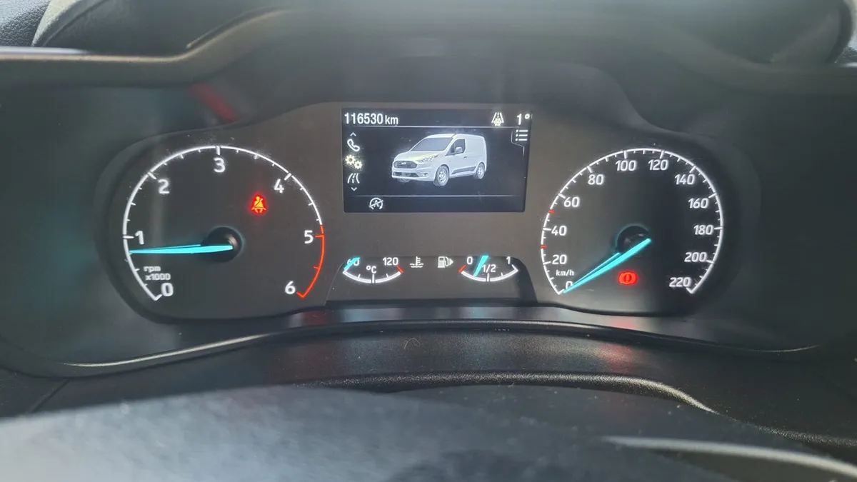 Ford Connect LWB Trend 2022 - Image 2