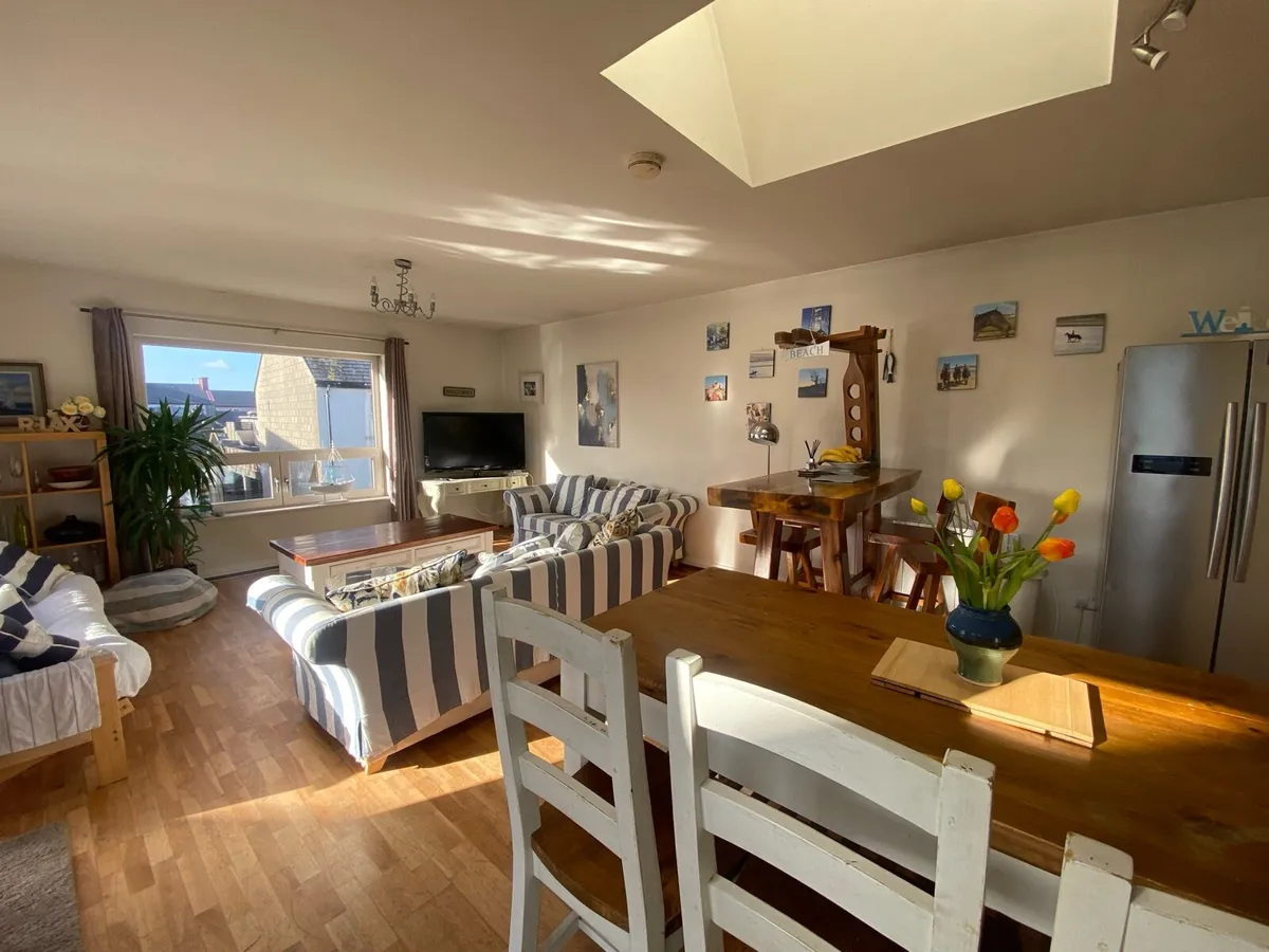 Lahinch 2 bedroom Apartment - Image 4