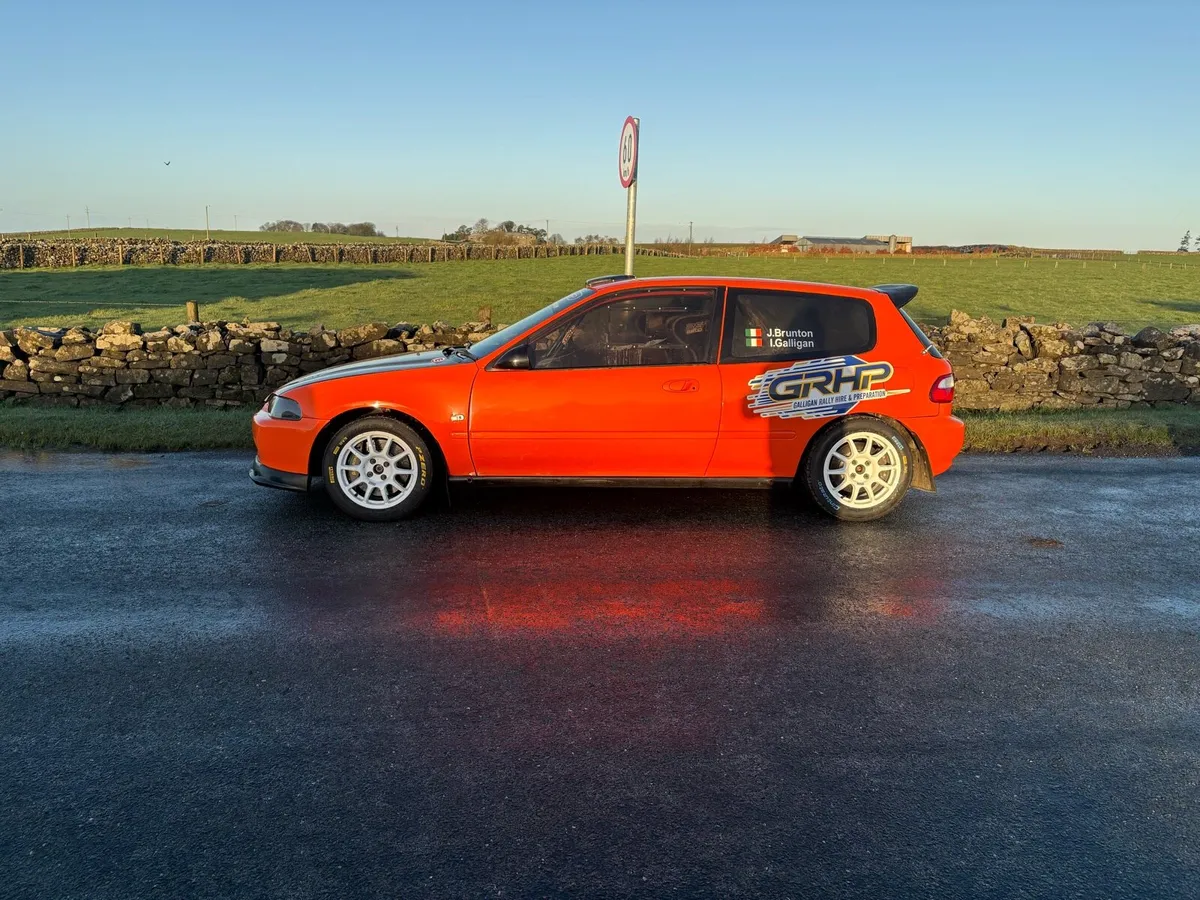 Honda civic 1.6 top spec for hire - Image 2