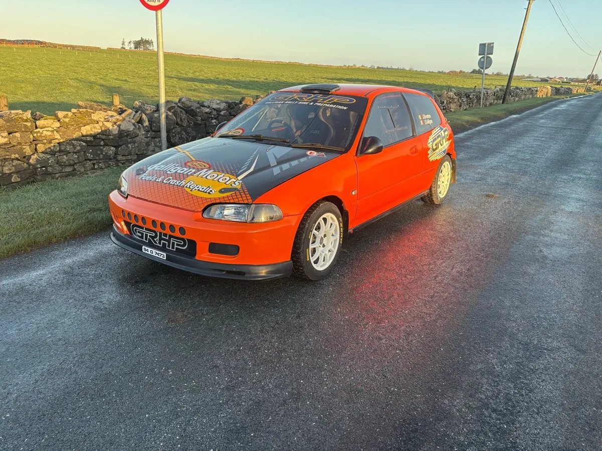 Honda civic 1.6 top spec for hire - Image 1