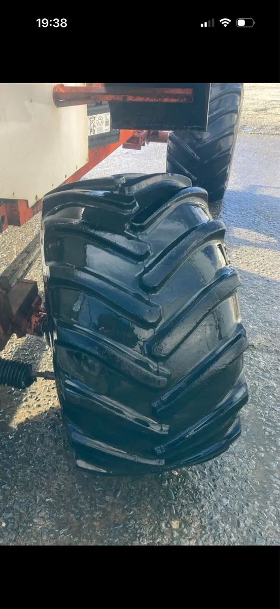 Size 10 wide wheels wanted - Image 2