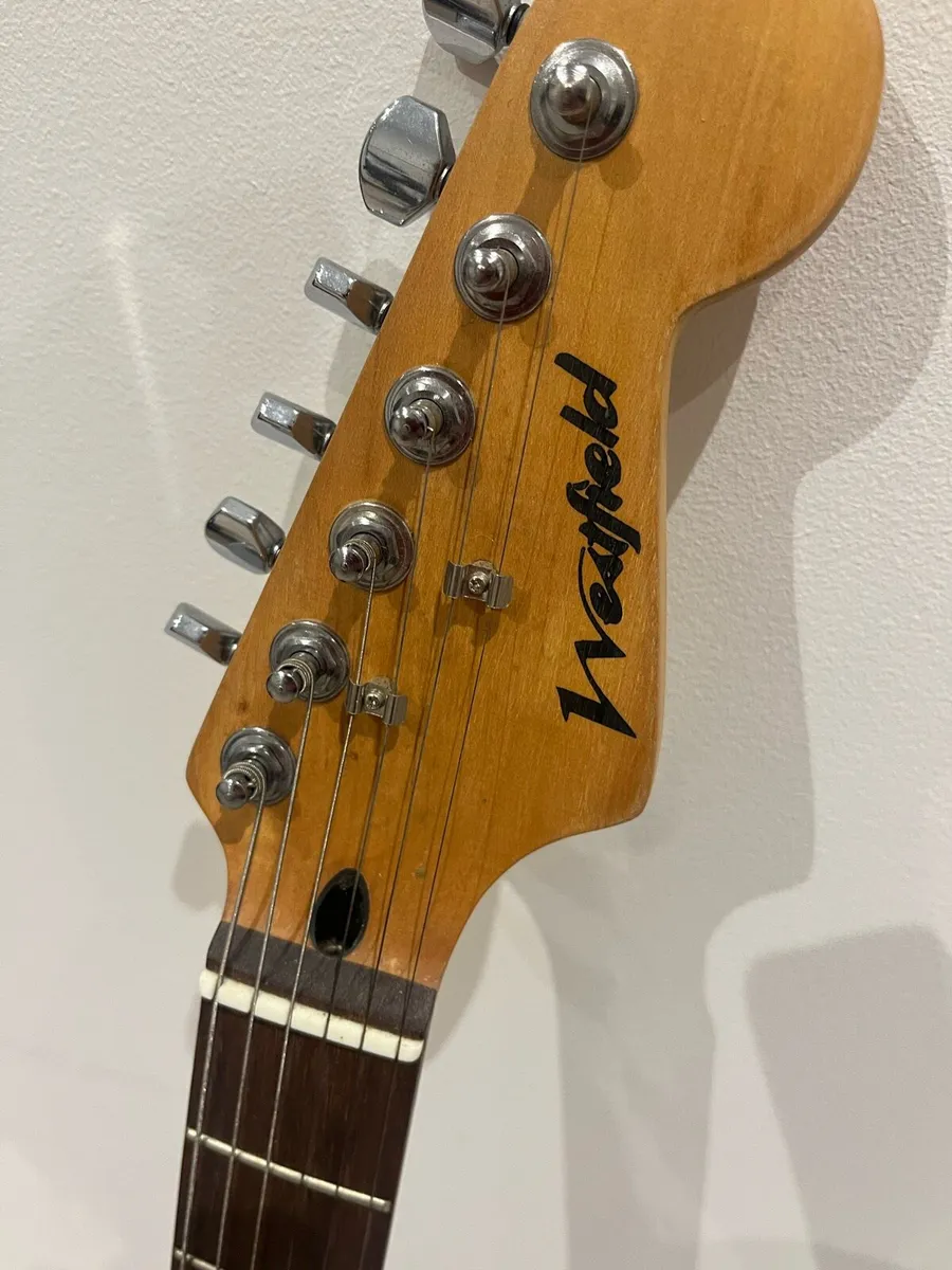 Electric guitar - Image 2