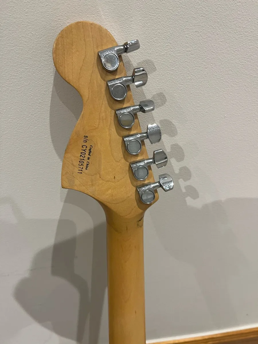 Electric guitar - Image 3