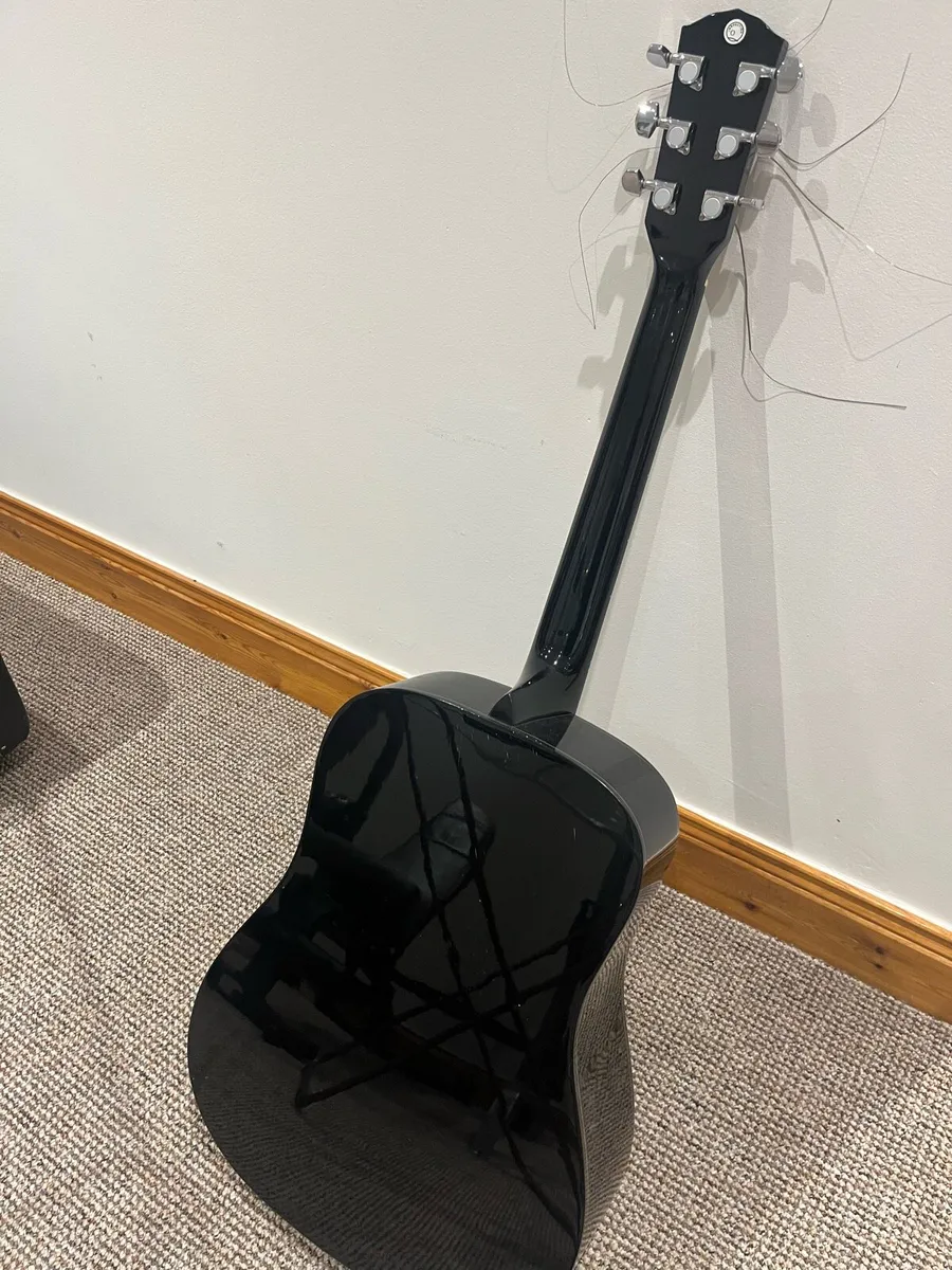 Fender guitar - Image 3